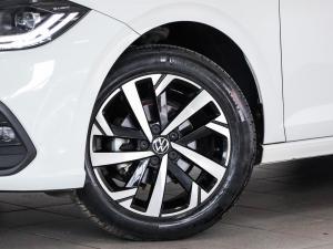 Volkswagen Polo hatch 1.0TSI Life manual - Image 2