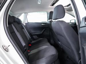 Volkswagen Polo hatch 1.0TSI Life manual - Image 14