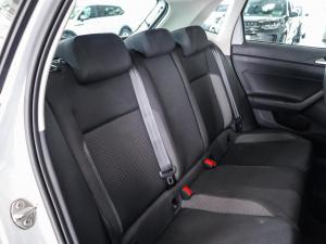 Volkswagen Polo hatch 1.0TSI Life auto - Image 18