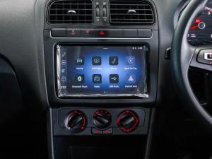 Volkswagen Polo Vivo hatch 1.4 Life - Image 18