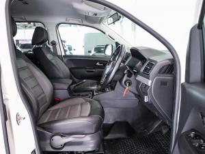 Volkswagen Amarok 2.0BiTDI double cab Highline auto - Image 10