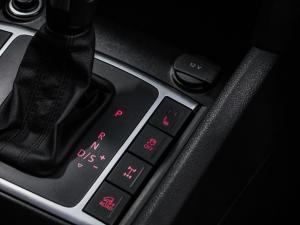 Volkswagen Amarok 2.0BiTDI double cab Highline auto - Image 20