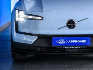 Volvo EX30 Single Motor Extended Range Plus - Image 4