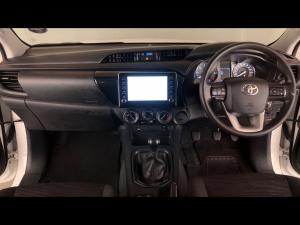 Toyota Hilux 2.4GD-6 single cab Raider manual - Image 6