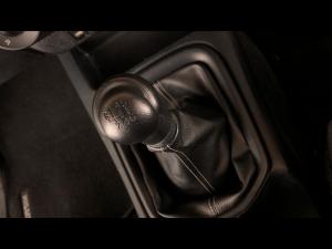 Toyota Hilux 2.4GD-6 single cab Raider manual - Image 15