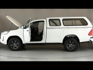 Toyota Hilux 2.4GD-6 single cab Raider manual - Image 26