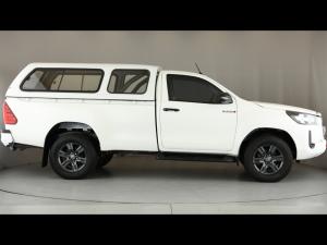 Toyota Hilux 2.4GD-6 single cab Raider manual - Image 3