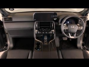 Lexus LX 700h Overtrail - Image 6