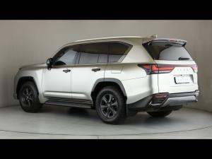 Lexus LX 700h Overtrail - Image 21