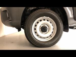 Toyota Hilux 2.4GD-6 double cab SR - Image 18