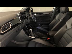 Volkswagen T-Roc 2.0TSI 4Motion R-Line - Image 7