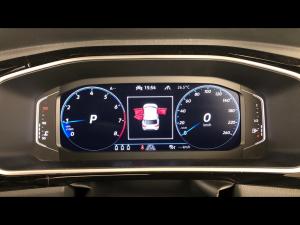 Volkswagen T-Roc 2.0TSI 4Motion R-Line - Image 9