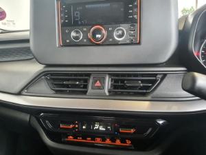 Suzuki Swift 1.2 GL - Image 10