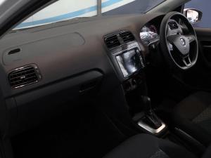 Volkswagen Polo Vivo hatch 1.6 Life - Image 11