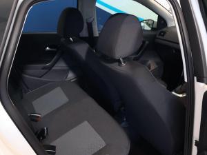 Volkswagen Polo Vivo hatch 1.6 Life - Image 14