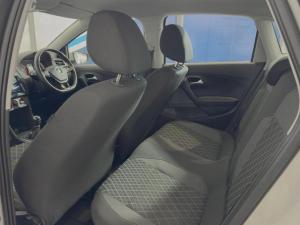 Volkswagen Polo Vivo hatch 1.6 Style - Image 11