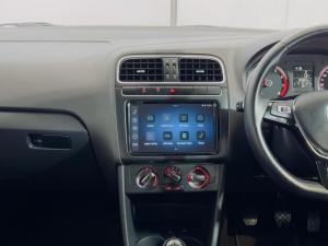 Volkswagen Polo Vivo hatch 1.6 Style - Image 15