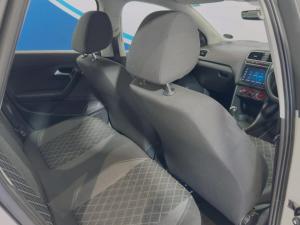 Volkswagen Polo Vivo hatch 1.6 Style - Image 16