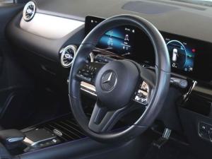 Mercedes-Benz GLA GLA200d - Image 11