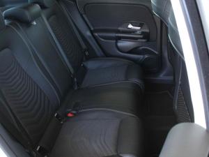 Mercedes-Benz GLA GLA200d - Image 17