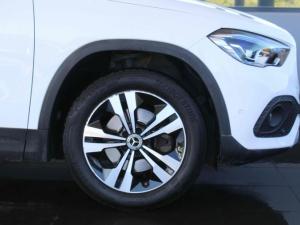 Mercedes-Benz GLA GLA200d - Image 23
