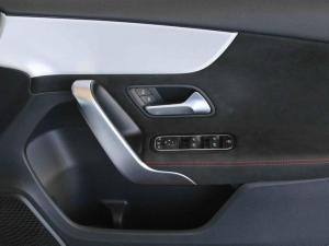 Mercedes-Benz A-Class A200 hatch Progressive - Image 13