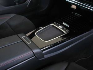 Mercedes-Benz CLA CLA200 Progressive - Image 9