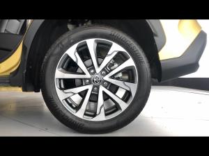 Toyota Corolla Cross 1.8 HEV XR - Image 19