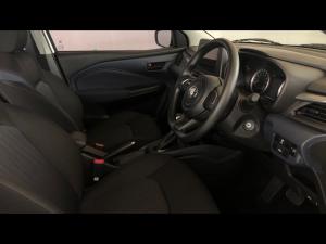 Toyota Starlet 1.5 XS auto - Image 10