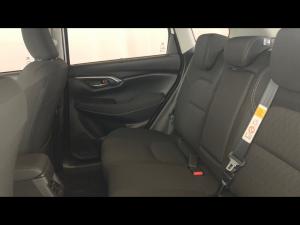 Toyota Urban Cruiser 1.5 XR manual - Image 11