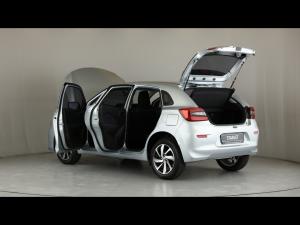 Toyota Starlet 1.5 XS auto - Image 25