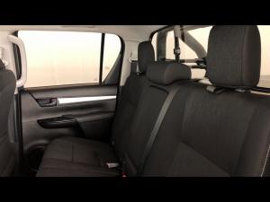 Toyota Hilux 2.4GD-6 double cab 4x4 Raider auto - Image 11