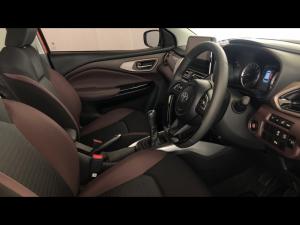 Toyota Starlet Cross 1.5 XR manual - Image 10