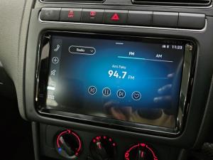 Volkswagen Polo Vivo hatch 1.6 Life - Image 8