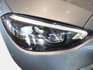 Mercedes-Benz C-Class C220d Avantgarde - Image 13