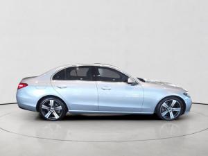 Mercedes-Benz C-Class C220d Avantgarde - Image 8