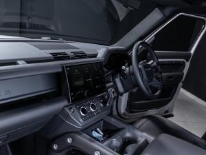 Land Rover Defender 110 D350 X-Dynamic HSE - Image 16