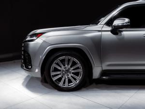 Lexus LX 600 VIP - Image 5