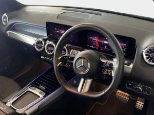 Mercedes-Benz GLB GLB220d 4Matic Progressive - Image 11