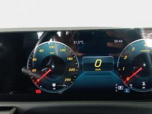 Mercedes-Benz A-Class A200 hatch Progressive - Image 11