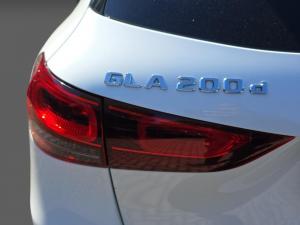 Mercedes-Benz GLA GLA200d Progressive - Image 19