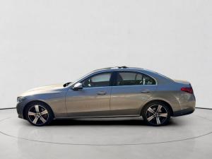Mercedes-Benz C-Class C200 Avantgarde - Image 4