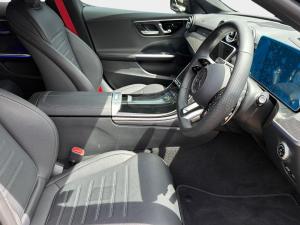 Mercedes-Benz C-Class C43 - Image 14