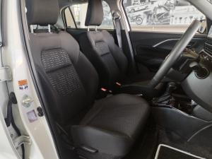 Suzuki Swift 1.2 GLX auto - Image 8