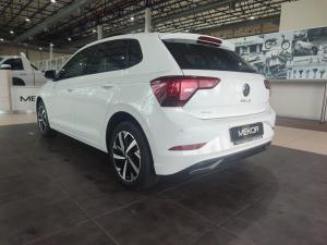 Volkswagen Polo hatch 1.0TSI Life manual - Image 3