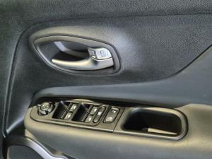 Jeep Renegade 1.4T Limited - Image 16