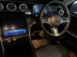 Mercedes-Benz C-Class C200 Avantgarde - Image 11