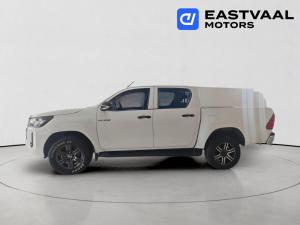 Toyota Hilux 2.4GD-6 double cab 4x4 Raider manual - Image 7