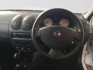 Nissan NP200 1.6i safety pack (aircon) - Image 18