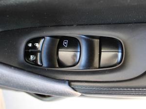 Nissan X-Trail 2.5 4x4 Tekna - Image 9